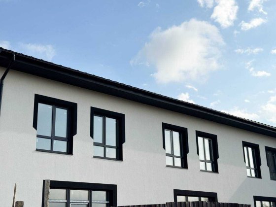 Готовий таунхаус з ділянкою - Затишна локація! Криховцы