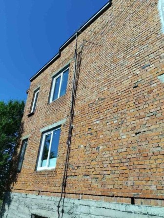 Просторий особняк з ділянкою - всього 10 хв до ІФ! - фото 1