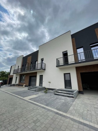 Таунхаус у Микитинцях — лише 15 хв до центру Івано-Франківська! - фото 1