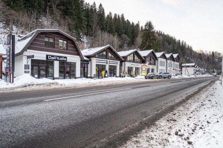 Продається двоповерховий комплекс в селі Татарів - фото 1