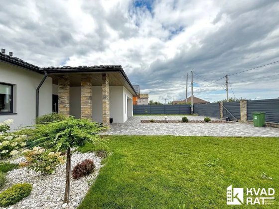 Продаж одноповерхового будинку з басейном та ділянкою 13.5 сот Чукаловка