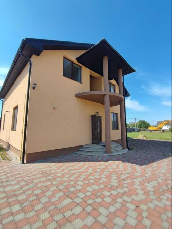 Продаж житлового будинку поблизу Івано- Франківська 186 м2 - фото 1