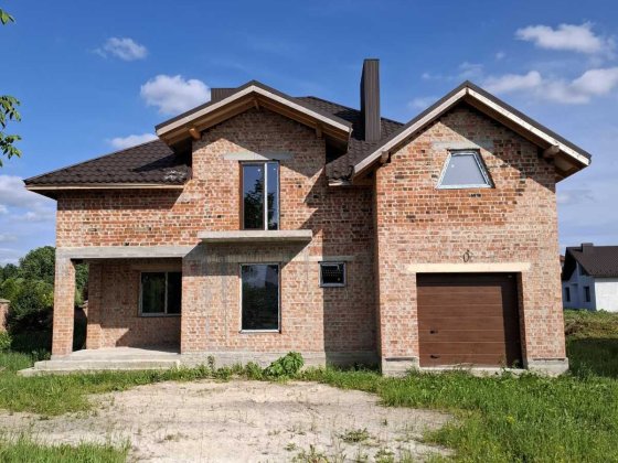 Продається будинок в котеджному містечку. До центру 15 хвилин. Драгомирчани