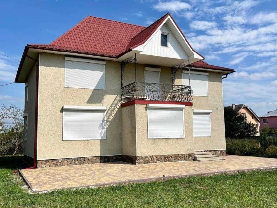 Готовий будинок поруч Івано-Франківська 12 сот. землі Загвіздя