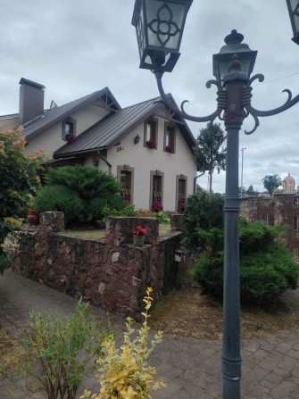 Продам будинок в центрі міста Тлумач - фото 1