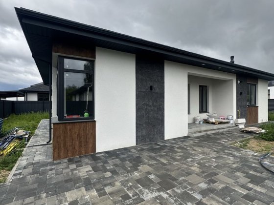 Продаж будинку з ремонтом / підвал  /топ локація Белогородка