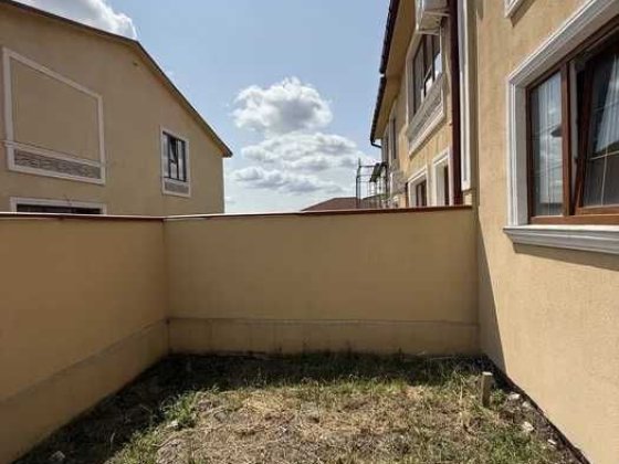 Продаж Таунхаусу 47м2 з своєю ділянкою закрита територія Святопетровское