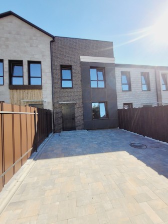 Таунхаус в передмісті! єОселя-доступне житло кожному! - фото 1