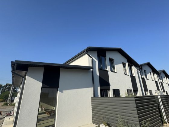 Добудований таунхаус з двориком на 48 м² Святопетровское