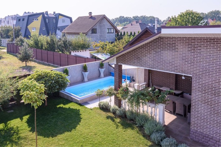 Будинок з ремонтом/ 200кВм/ Гараж/Без комісії - фото 1