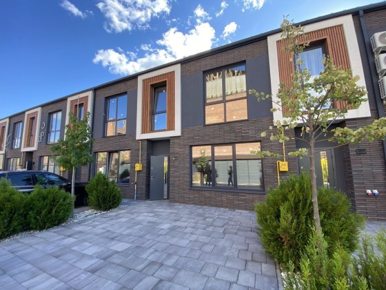 Продаж 2 поверхового таунхауса в Крюківщині з ТОП ЛОКАЦІЄЮ! Крюківщина