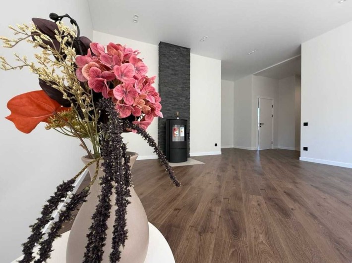 Продаж нового будинку 100м2, 3 кімнати. Камін. Ремонт. ID:558 - фото 1