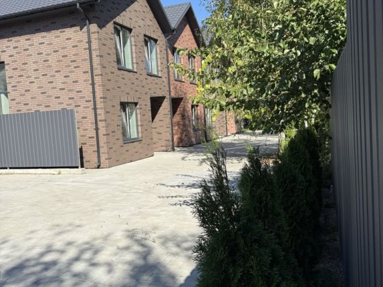 Продаж таунхаус з газом, цегла, мінеральна вата Ворзель