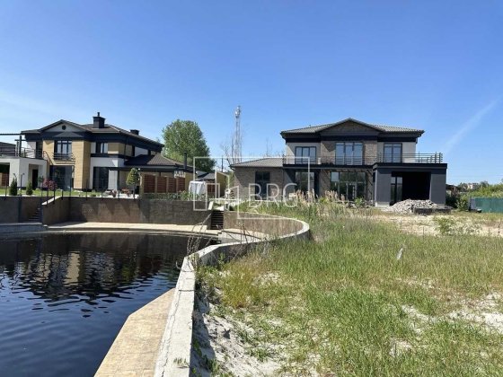 Новый дом с выходом на канал Днепра Днипрова хвыля Дамба Козин без% Козин