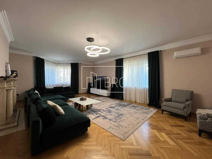 Продажа дома с бассейном и выходом на Козинку КГ Золотые ворота без% - фото 1