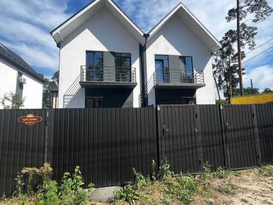 Продам ДУПЛЕКС з центральними комунікаціями і частковим ремонтом. Ворзель