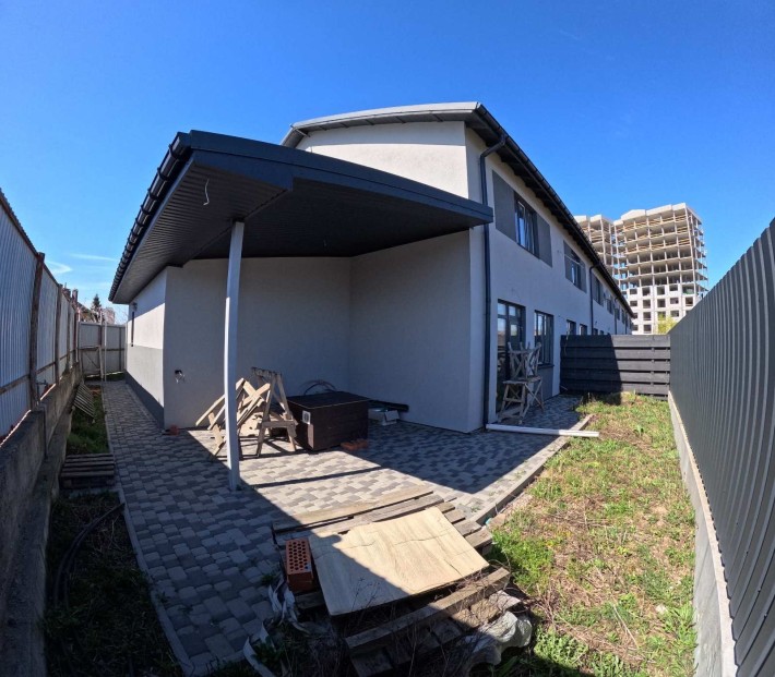 Таунхаус з гаражем терасою та частковим ремонтом! - фото 1