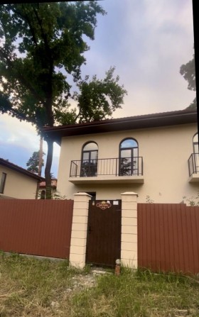 Продам готовий просторий танхауз в Ворзелі - фото 1