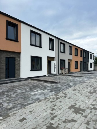 4-кімнатний таунхаус у Ворзелі, 2 поверхи, 105 м² - фото 1