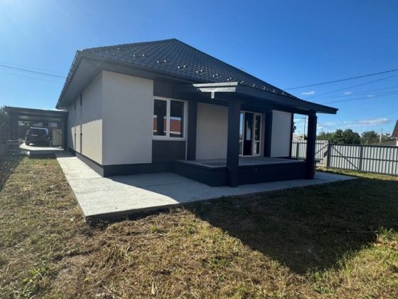 Будинок з гаражем у Білогородці. Белогородка