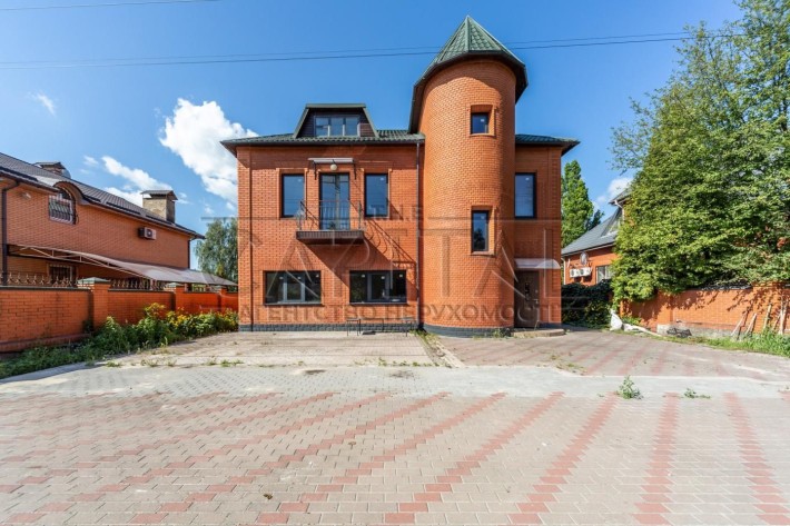 Продаж 3-поверхового будинку, с. Козин, Обухівський р-н - фото 1