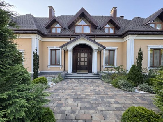 Ексклюзивний будинок в Гатному 15 соток Гатное