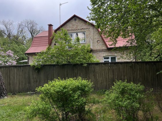 Будинок в оточенні ліса !Держпрограми так!!! Ворзель