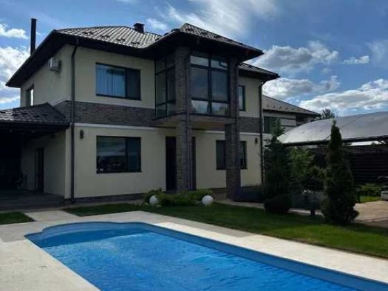 Продаж БУДИНКУ в Гатному, 230м2 на 7 сотках. Басейн зона барбекю,сауна Гатное