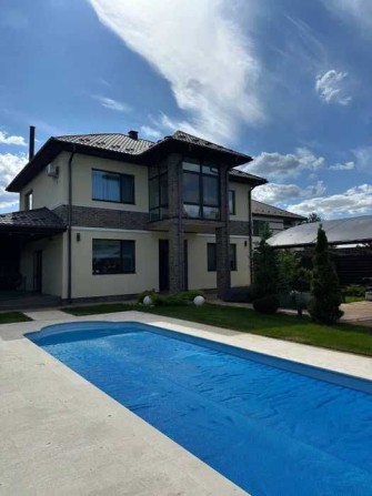 Продаж БУДИНКУ в Гатному, 230м2 на 7 сотках. Басейн зона барбекю,сауна - фото 1