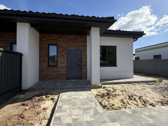 Дуплекс 78.9 м2 з великою ділянкою Ворзель