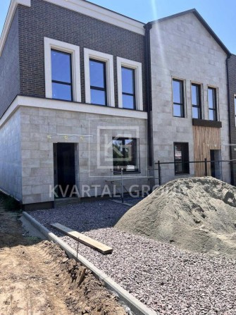 Кутовий таунхаус ТОП локація!!! - фото 1