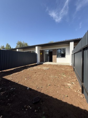 НАЙДЕШЕВШИЙ сучасний таунхаус з ділянкою,газом - фото 1