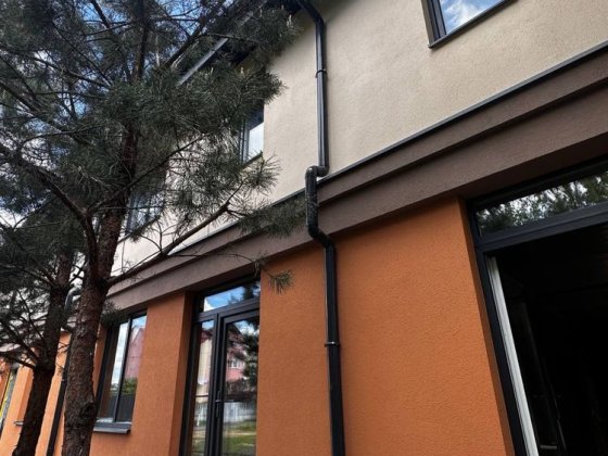 Таунхаус в оточенні дерев в Ворзелі, суперова локація Ворзель