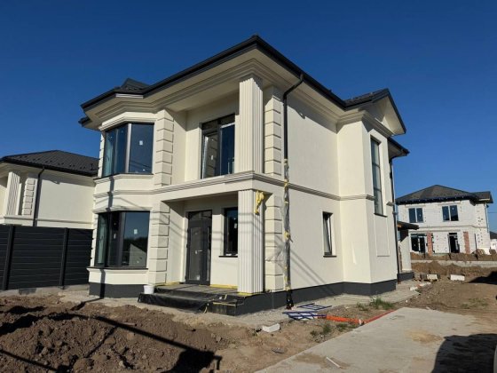 Будинок (від забудовника) 158 м² та 5 соток Гатное