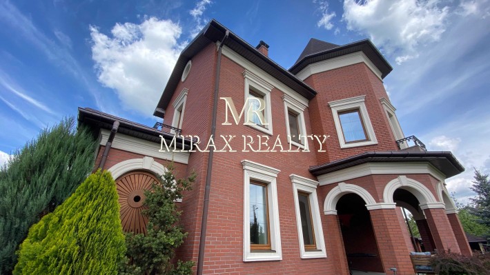 Продаж будинку 500 м2  з ремонтом  ділянка 10 сот Козин Конча-Заспа - фото 1