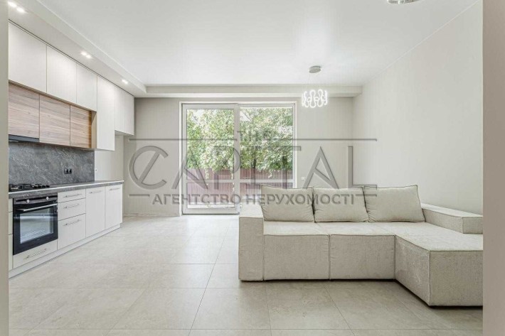 Продаж сучасного таунхауса з ремонтом у Гатному 2 км до метро Теремки! - фото 1