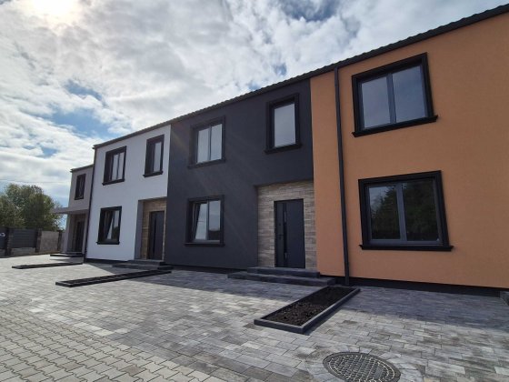 Таунхаус в курортному містечку за гарною ціною, Є ТОРГ, реальний торг! Ворзель