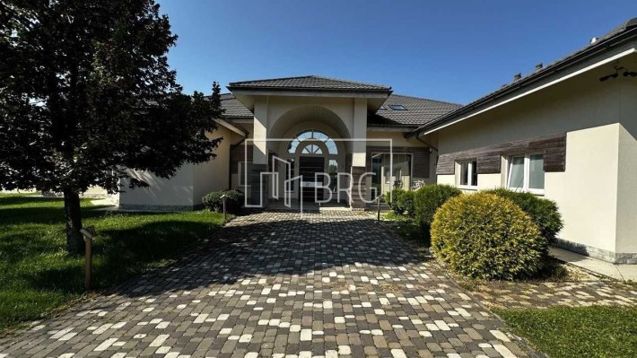 Продажа дома с бассейном 70 соток Ходосеевка без комиссии - фото 1