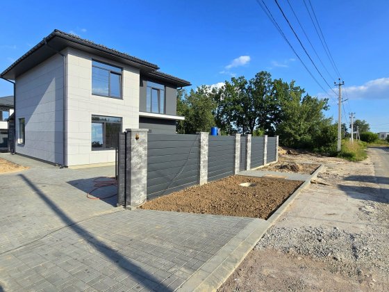 Будинок 190 м2 земля 9 соток асфальт паркомісця 4 авто с. Ходосівка Ходосовка