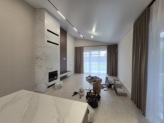 Одноповерховий будинок в КМ 141 м2 з газом новий ремонт с. Ходосівка Ходосівка