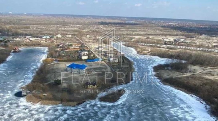 Прекрасний маєток на березі Дніпра  у Вишеньках, Осокорках, Золоче. - фото 1