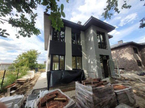 Якісний будинок в дубовій рощі! с.Гатне Чабаны