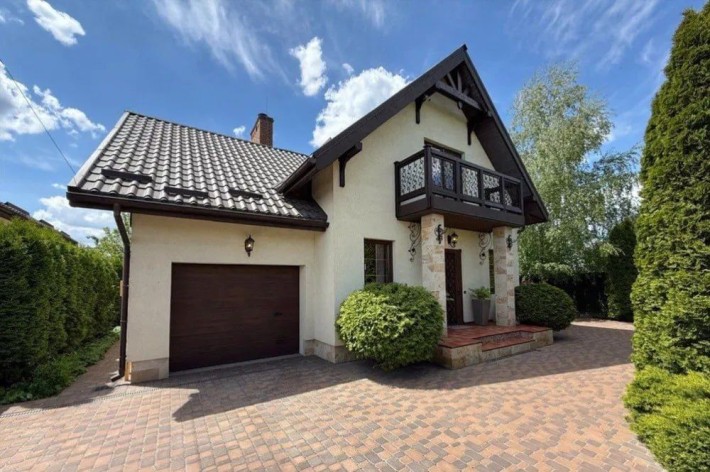 Продаётся просторный дом в коттеджном посёлке Ходосовка - фото 1