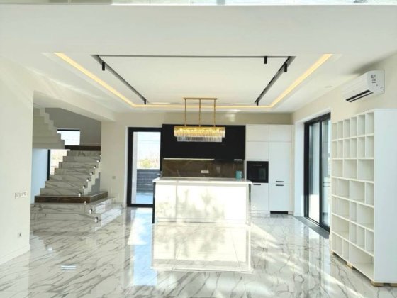 Продаж елітного котеджу з дорогим ремонтом в “Crystal Forest” Ходосівка