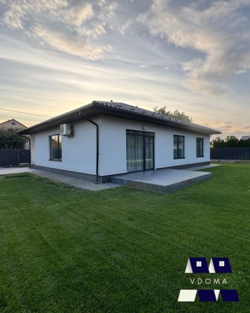 Продаж будинок з ремонтом 144м2 з керамоблоку - фото 1