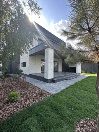 Продаж БУДИНКУ в Ходосівці! 216 м.кв, 8,5 соток. Газ, під чистову, хай - фото 1