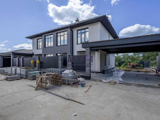 Продаж  сучасного дуплексу площею 127 кв.м. с. Білогородка Белогородка