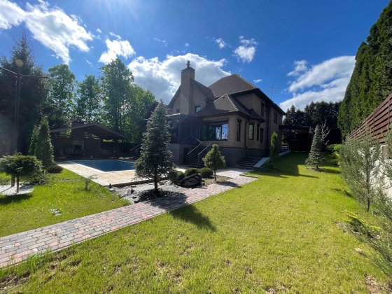 Продам дом в селе Лесники КГ "Зеленый Гай" Лісники