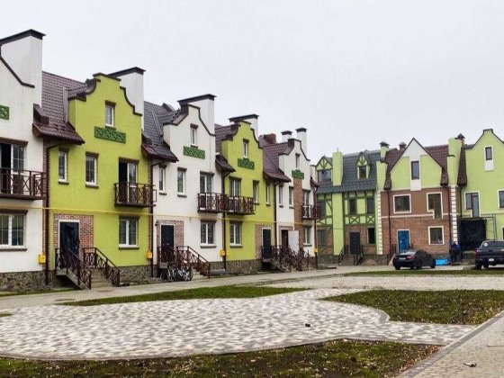 Таунхаус з власним підвалом  та з  безоплатним паркомісцем, Є-Оселя Ходосівка