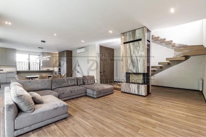 Продаж будинку з якісним ремонтом‼️Лісники, Обухівська траса, 10 соток - фото 1